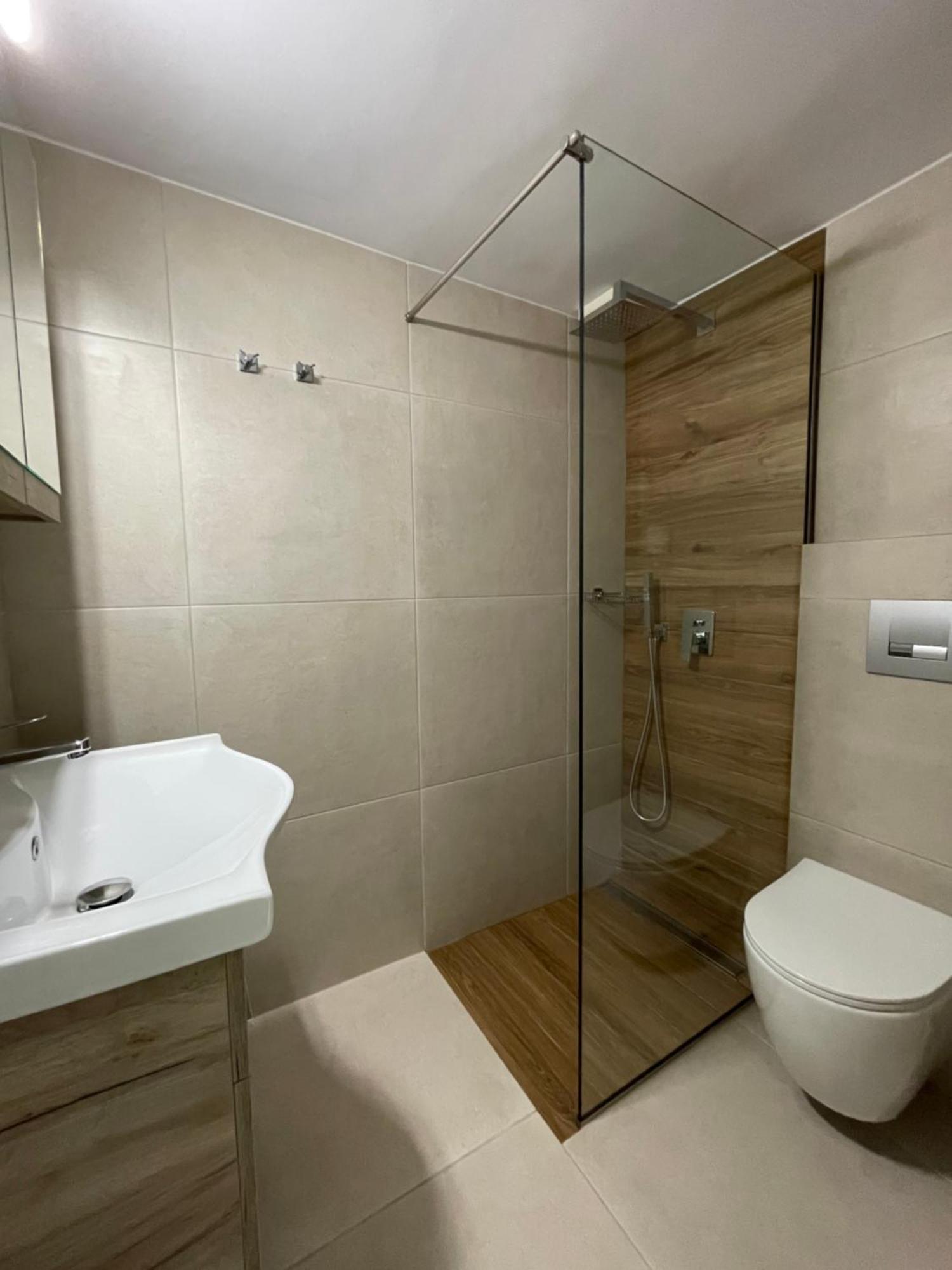 Villa Georgia Apartments & Suites Kalamaki  Bilik gambar