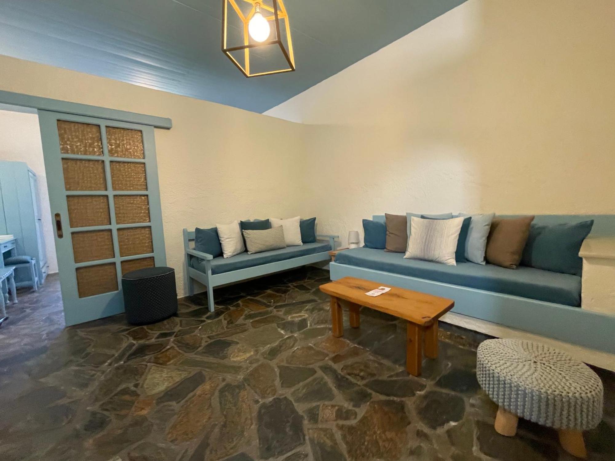 Villa Georgia Apartments & Suites Kalamaki  Bilik gambar