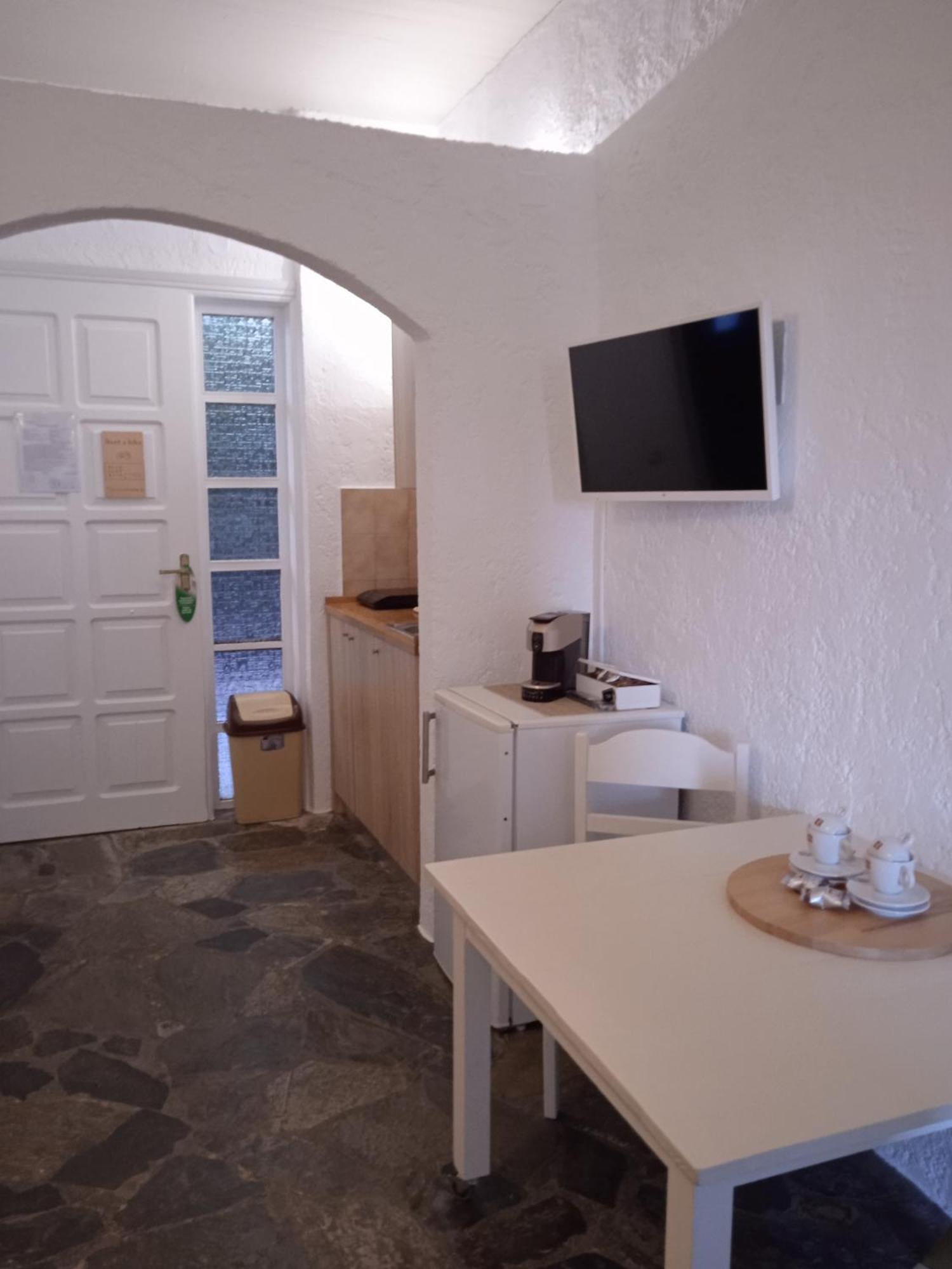 Villa Georgia Apartments & Suites Kalamaki  Bilik gambar